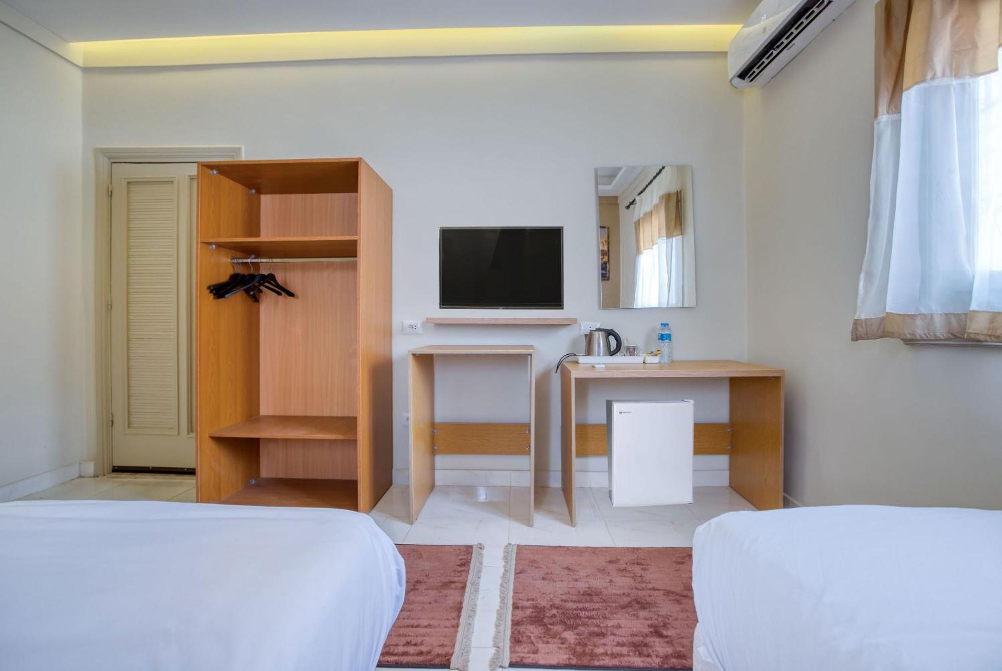 The Grand Pyramids View Hotel Kafrat al Jabal Phòng bức ảnh
